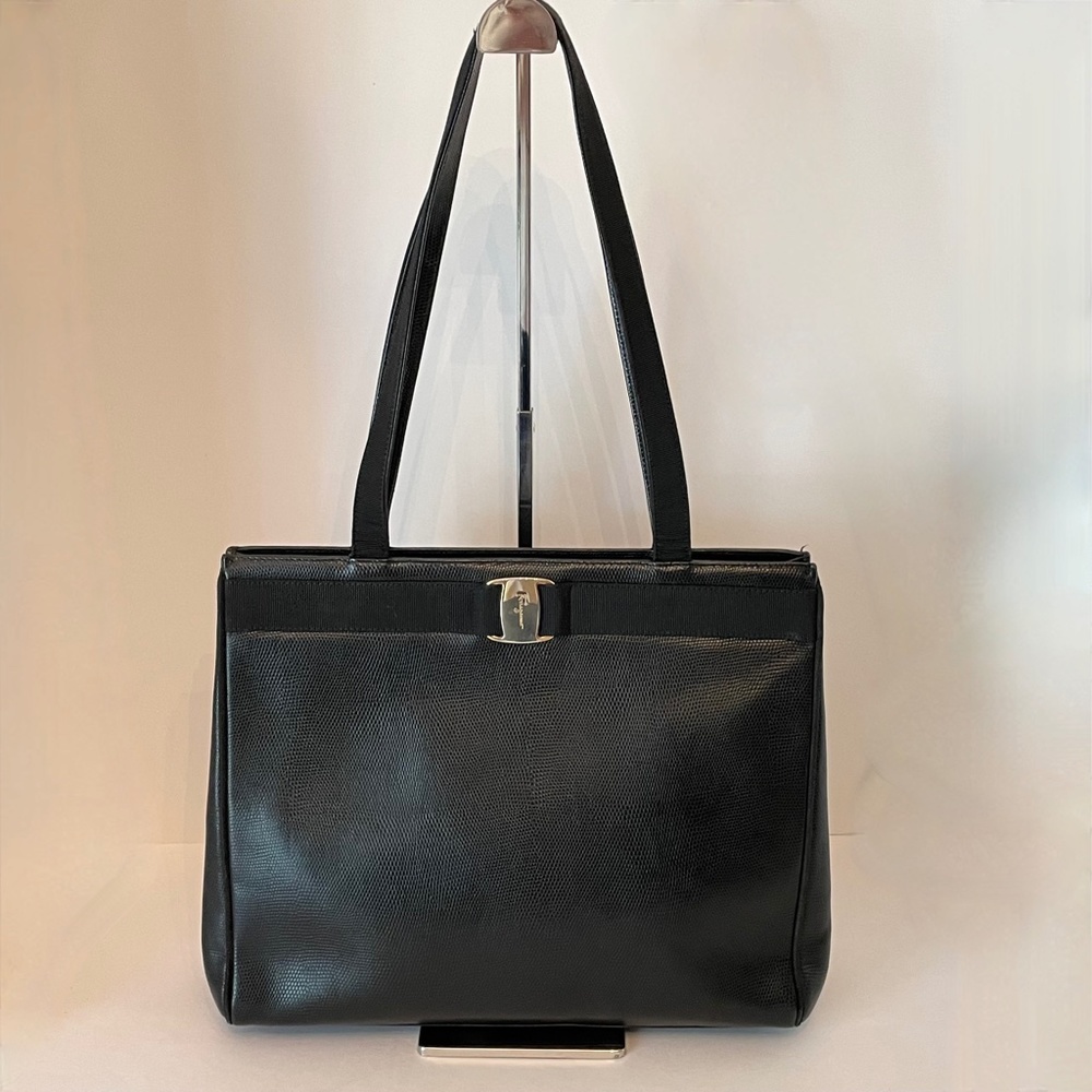 Salvatore Ferragamo Black Leather Vala Ribbon Shoulder Tote